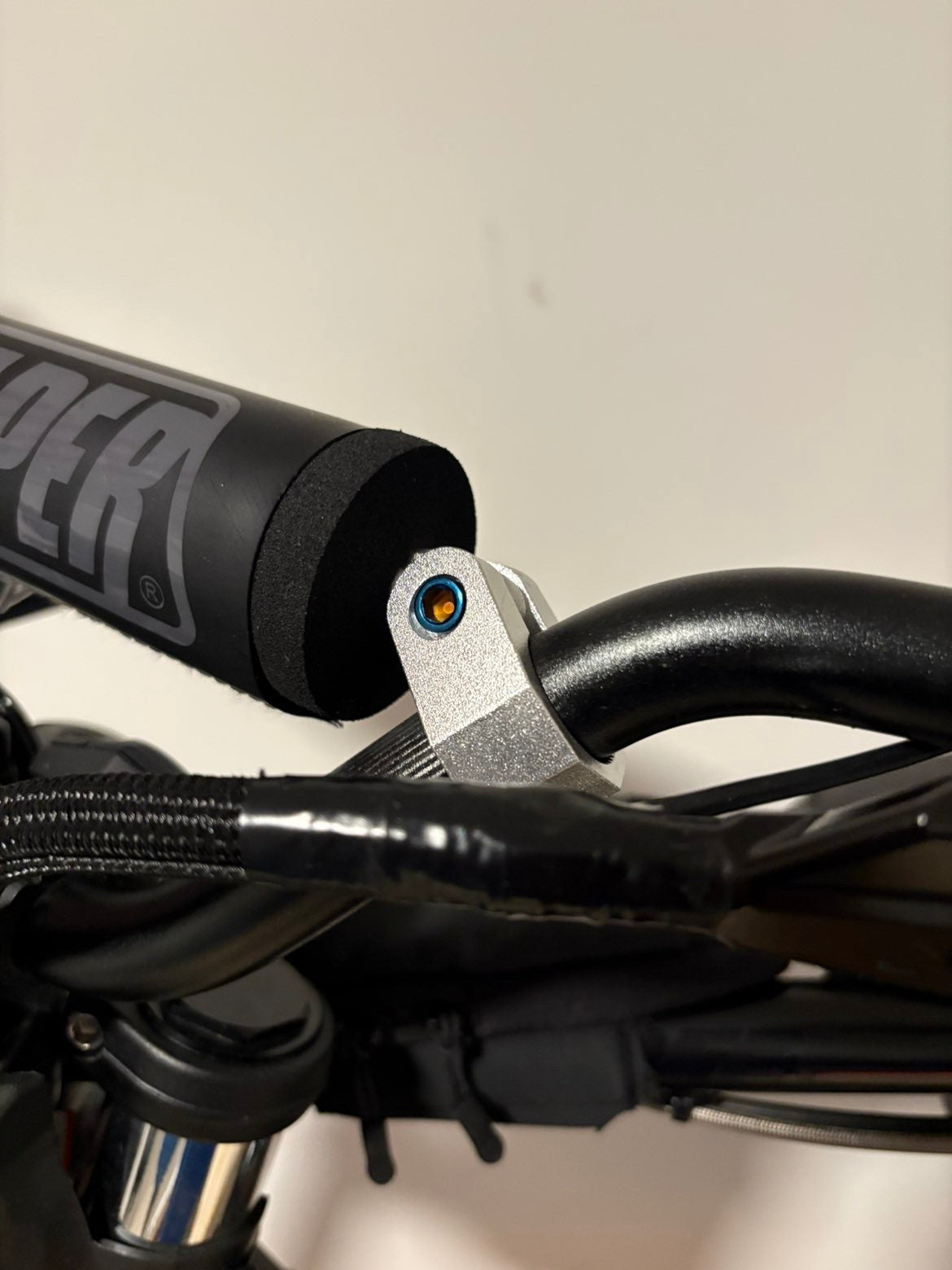 Bar pad titanium