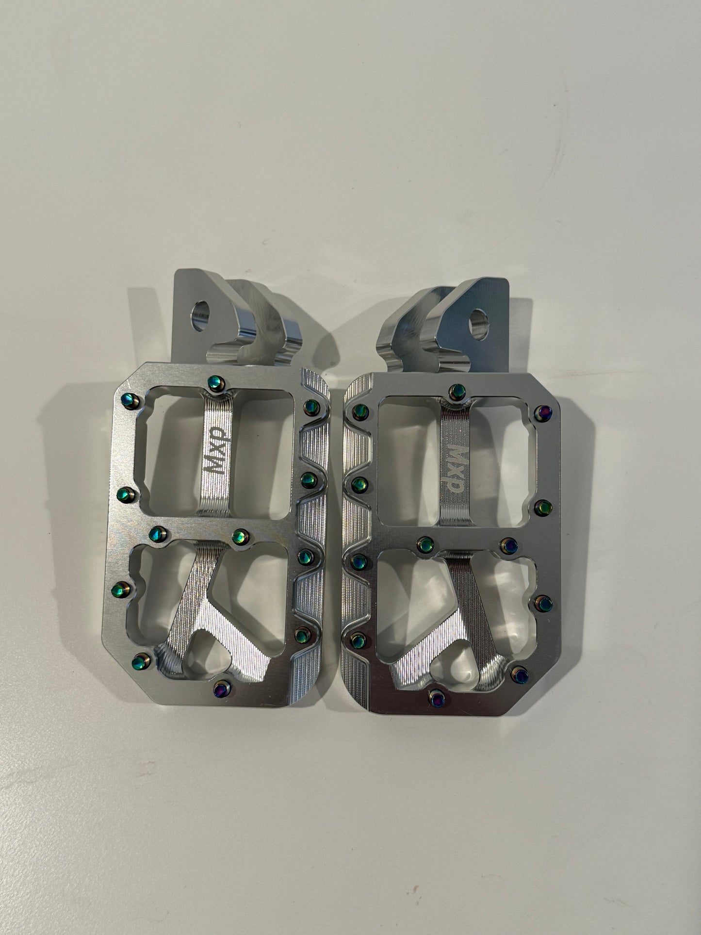 Mxp foot pegs 1 week pre order